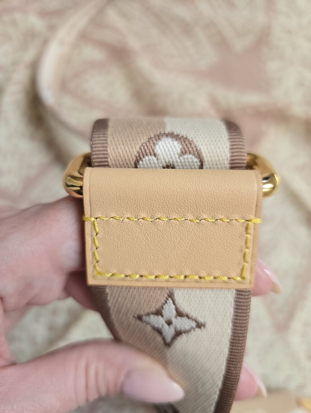 NEW Louis Vuitton Bandouliére Beige Guitar Strap - Picture 6 of 15